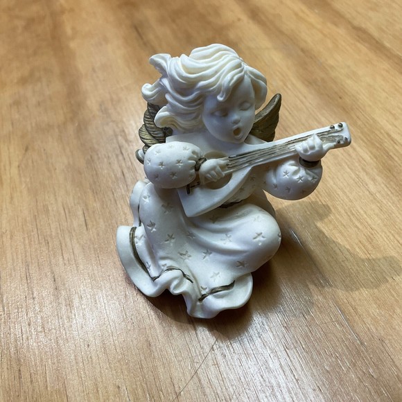 Windsong Angel with Mandolin Figurine made by Roman Inc #83658 Numbered - Picture 2 of 5